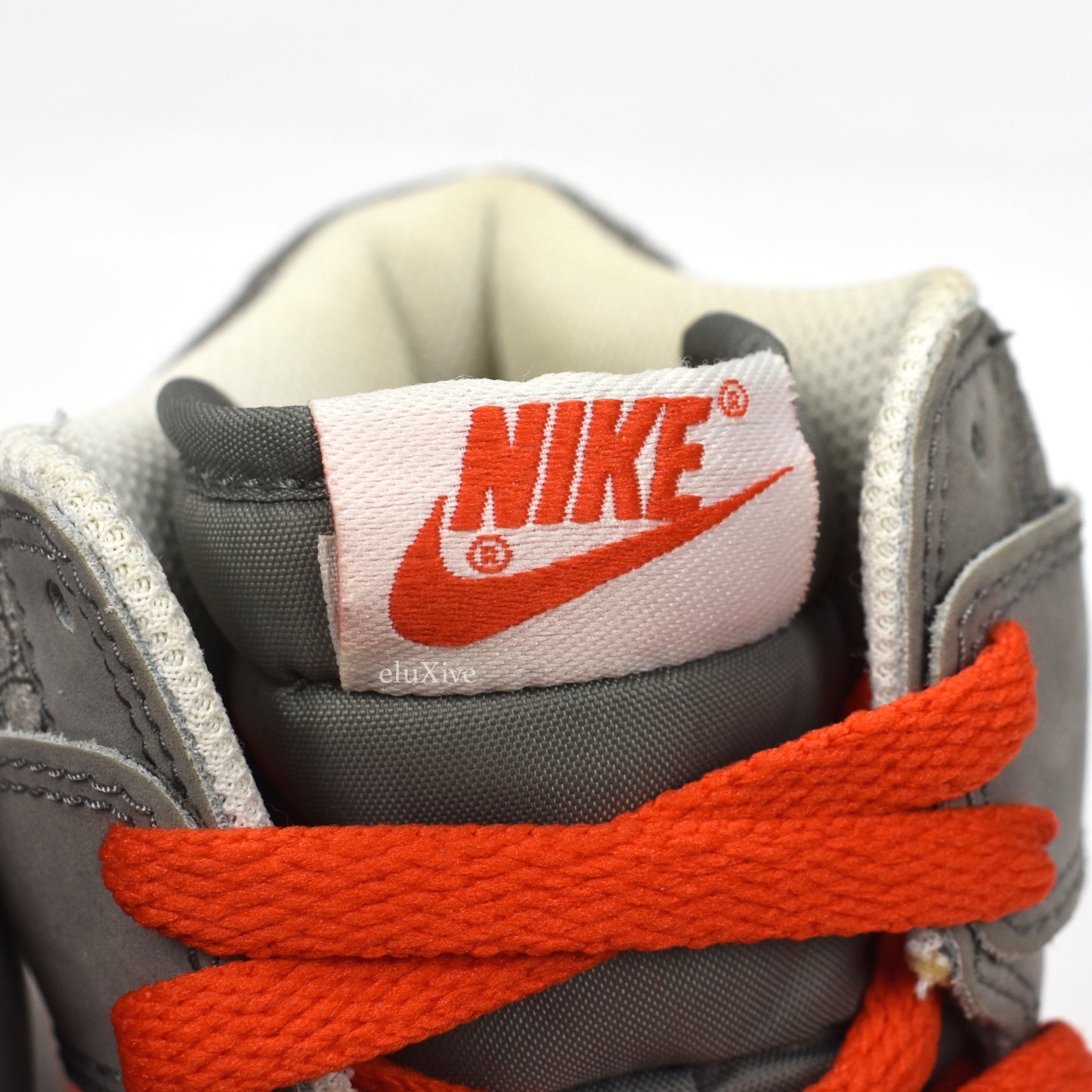 Nike - Dunk High Light Charcoal / Orange 'Un Pigeon'