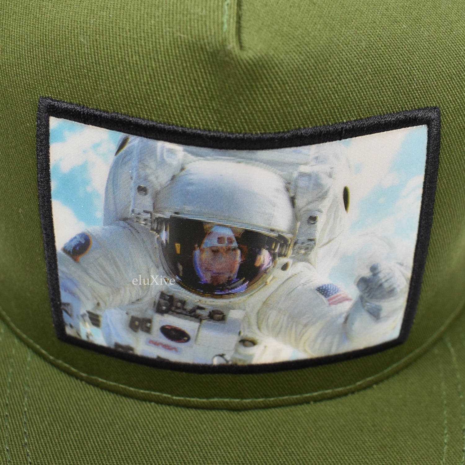 Supreme - Holographic Astronaut Logo Hat (Olive) – eluXive