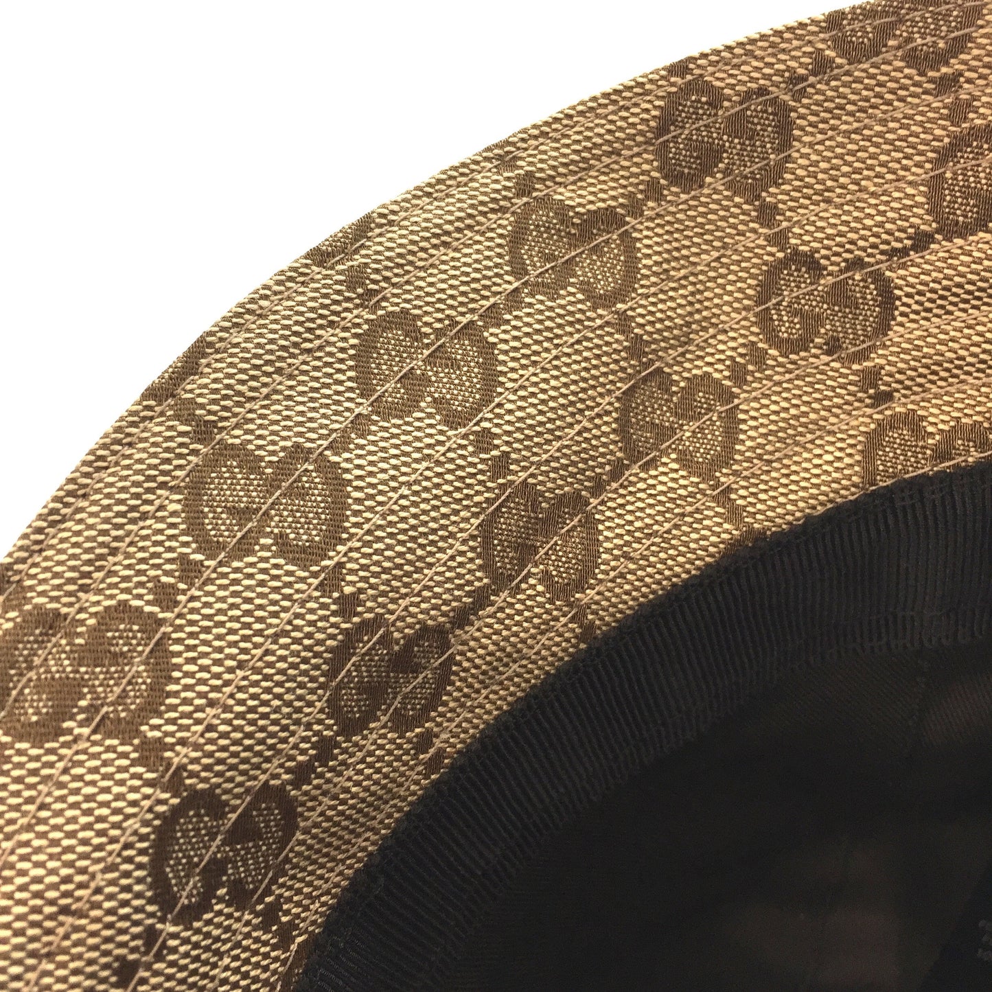 Gucci - Beige Classic Monogram Bucket Hat