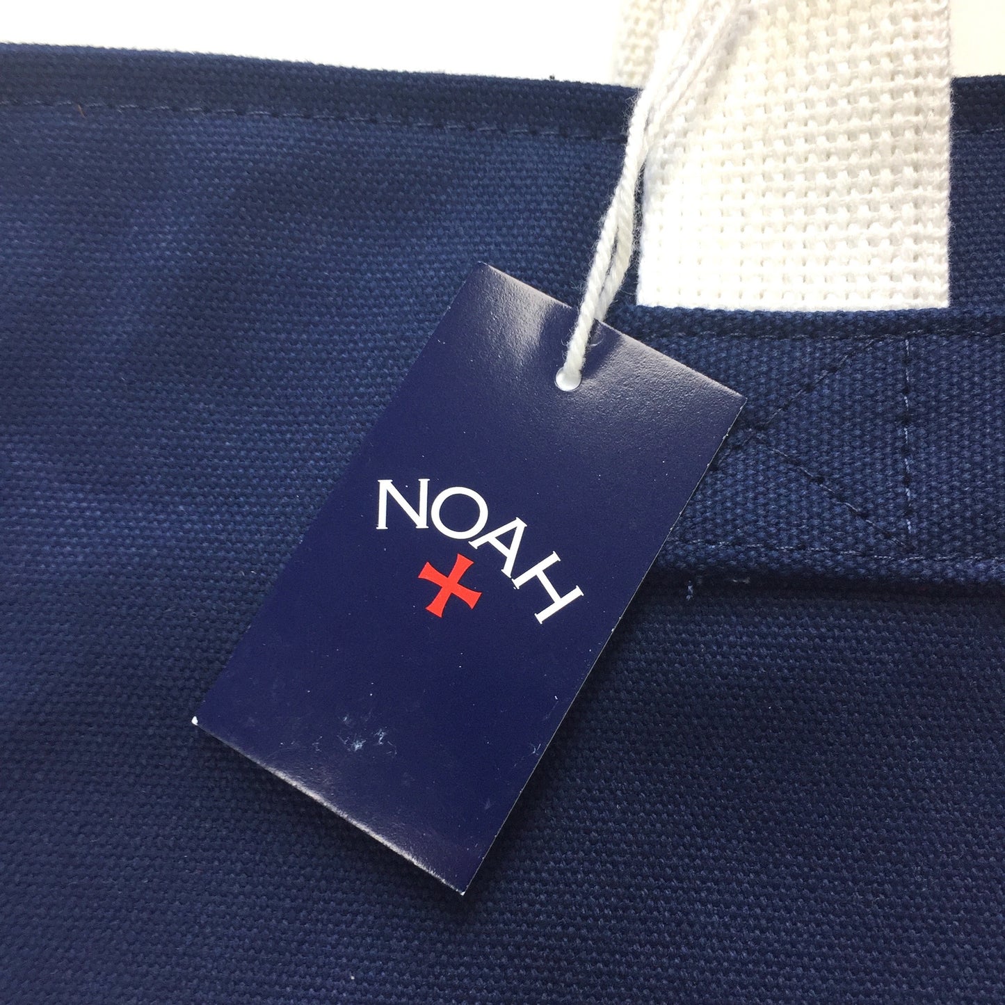 Noah - Navy Canvas Holdall Bag